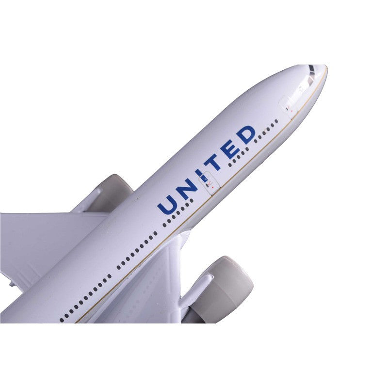 Boeing 777 United